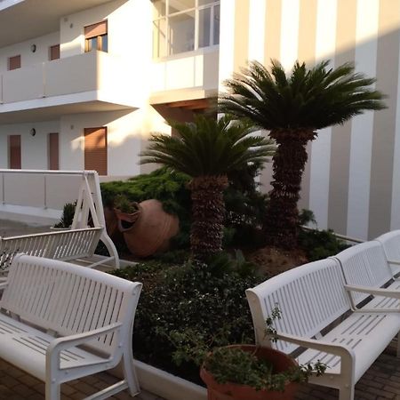 אלבה אדריאטיקה Claudia Residence מראה חיצוני תמונה