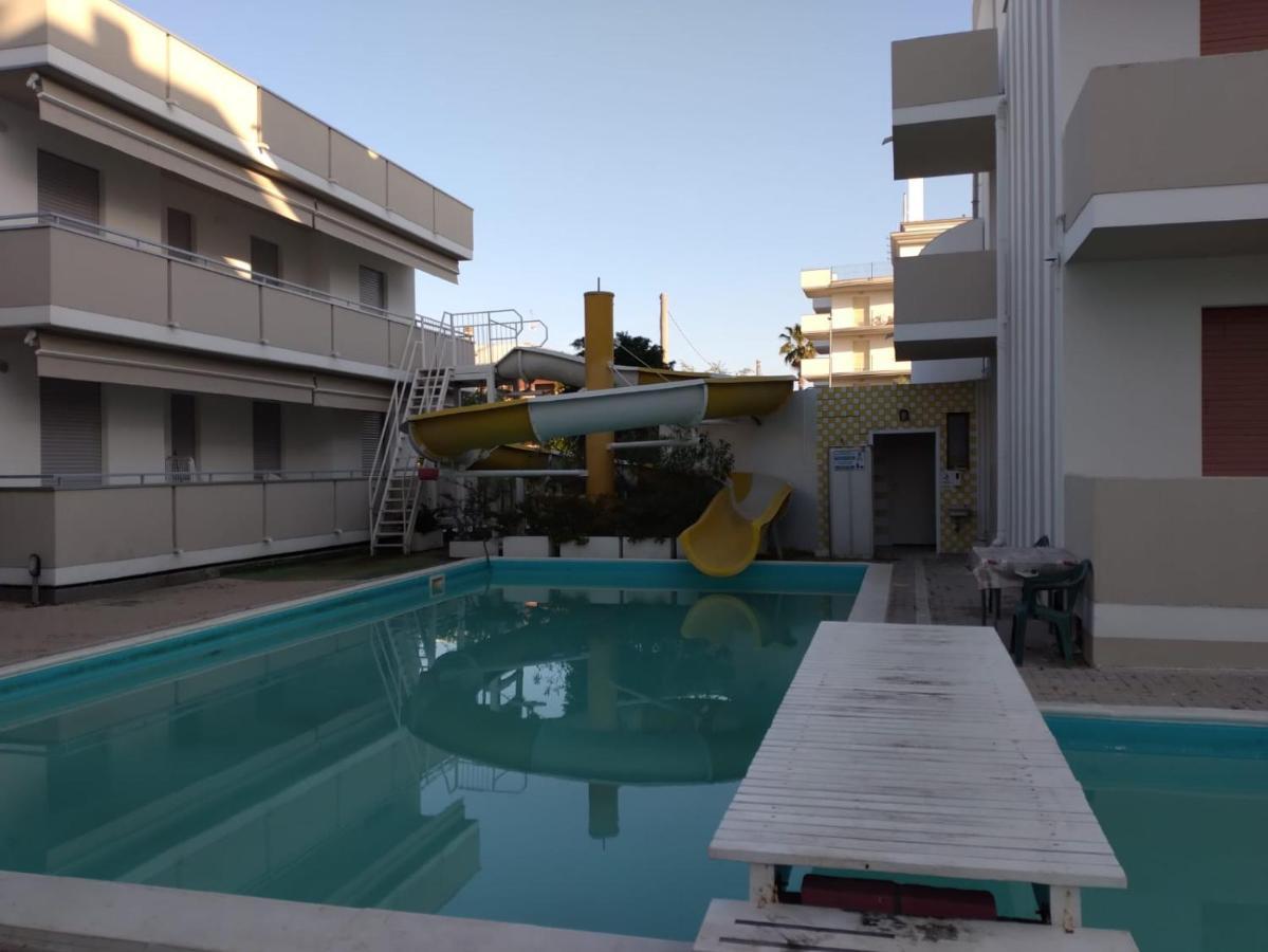 אלבה אדריאטיקה Claudia Residence מראה חיצוני תמונה