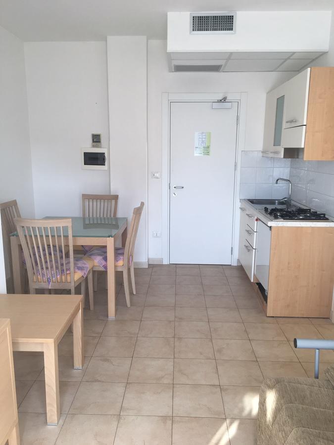 אלבה אדריאטיקה Claudia Residence מראה חיצוני תמונה