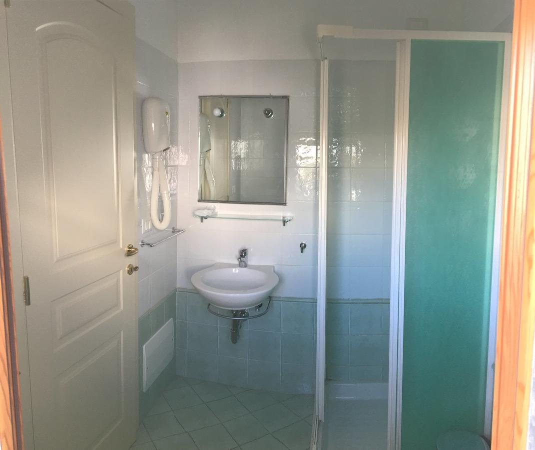 אלבה אדריאטיקה Claudia Residence מראה חיצוני תמונה